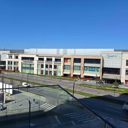 Waterfront Lux -libera 413 * Βελιγράδι